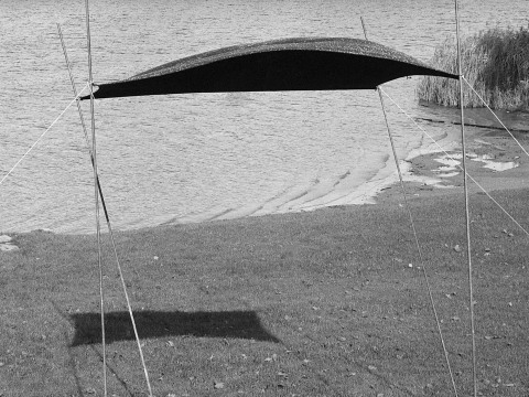Katharina-Raehmi_Baldachin_Installation_1983_Chatzensee_04